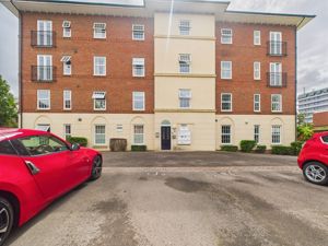 Front shot- click for photo gallery